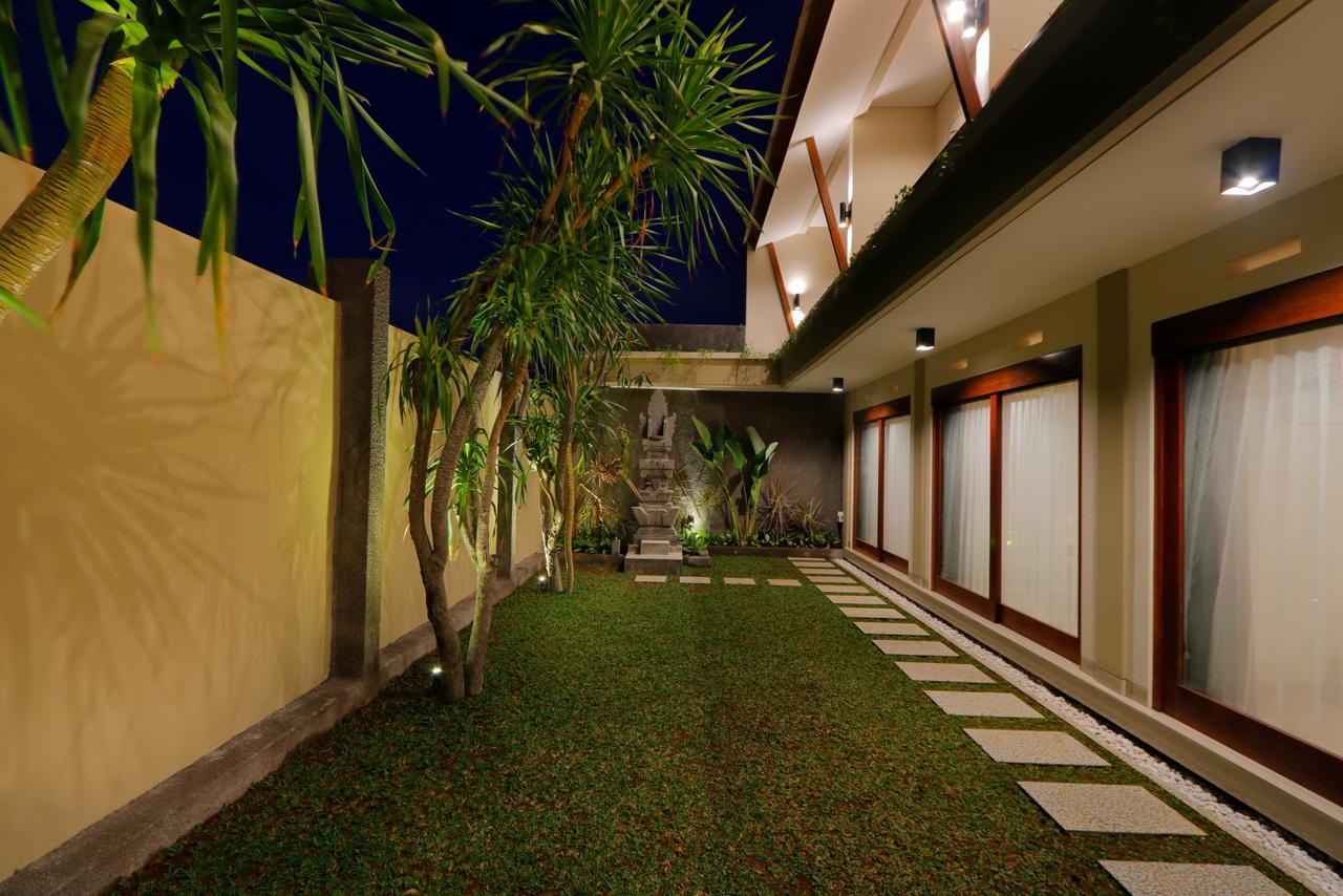 Bed and Breakfast Iconic Bali Living à Denpasar Extérieur photo